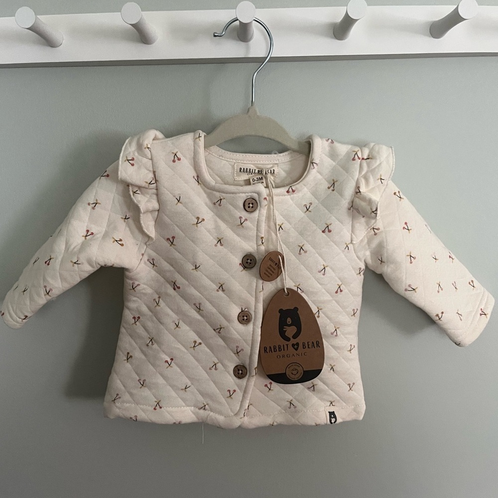 NWT Rabbit + Bear Flutter Sleeve Quilted Jacket
